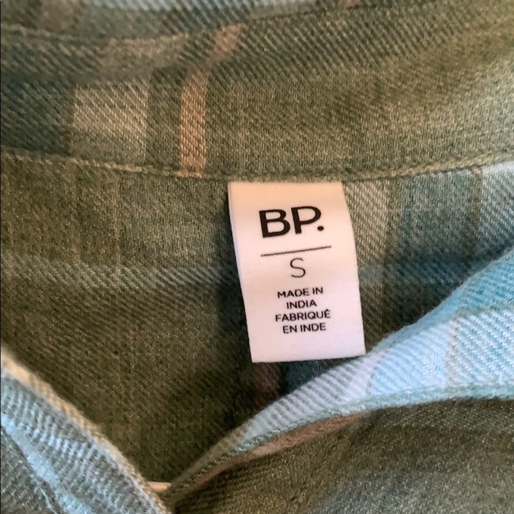 Plaid button down - Picture 5 of 5